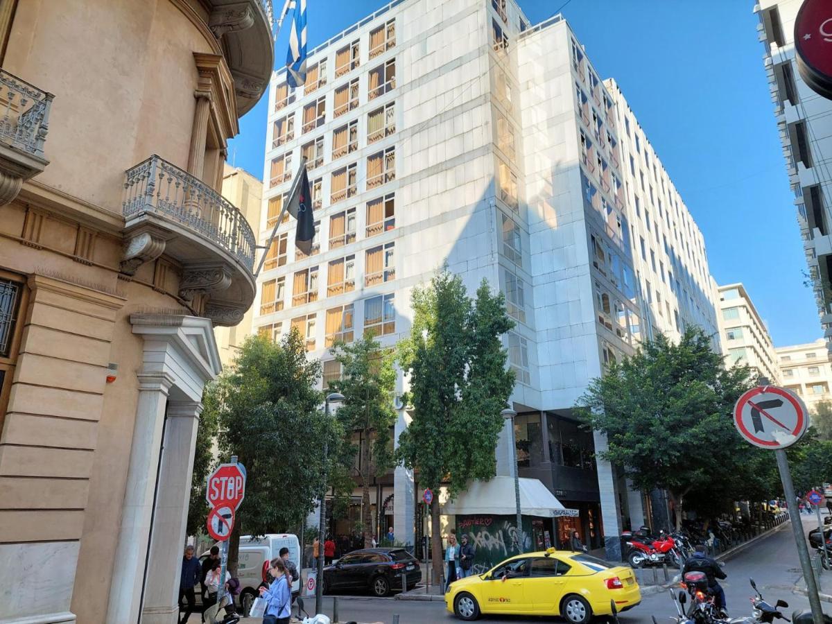 Grand Apartment In Parliament Square アテネ エクステリア 写真