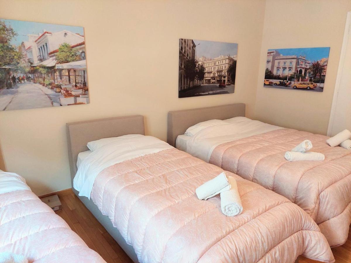 Grand Apartment In Parliament Square アテネ エクステリア 写真